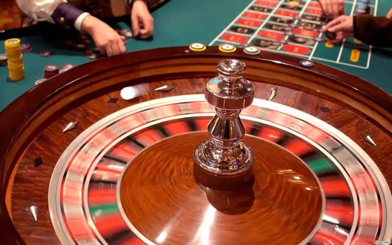 kn77 platform overview showing sports and casino game categories on mobile